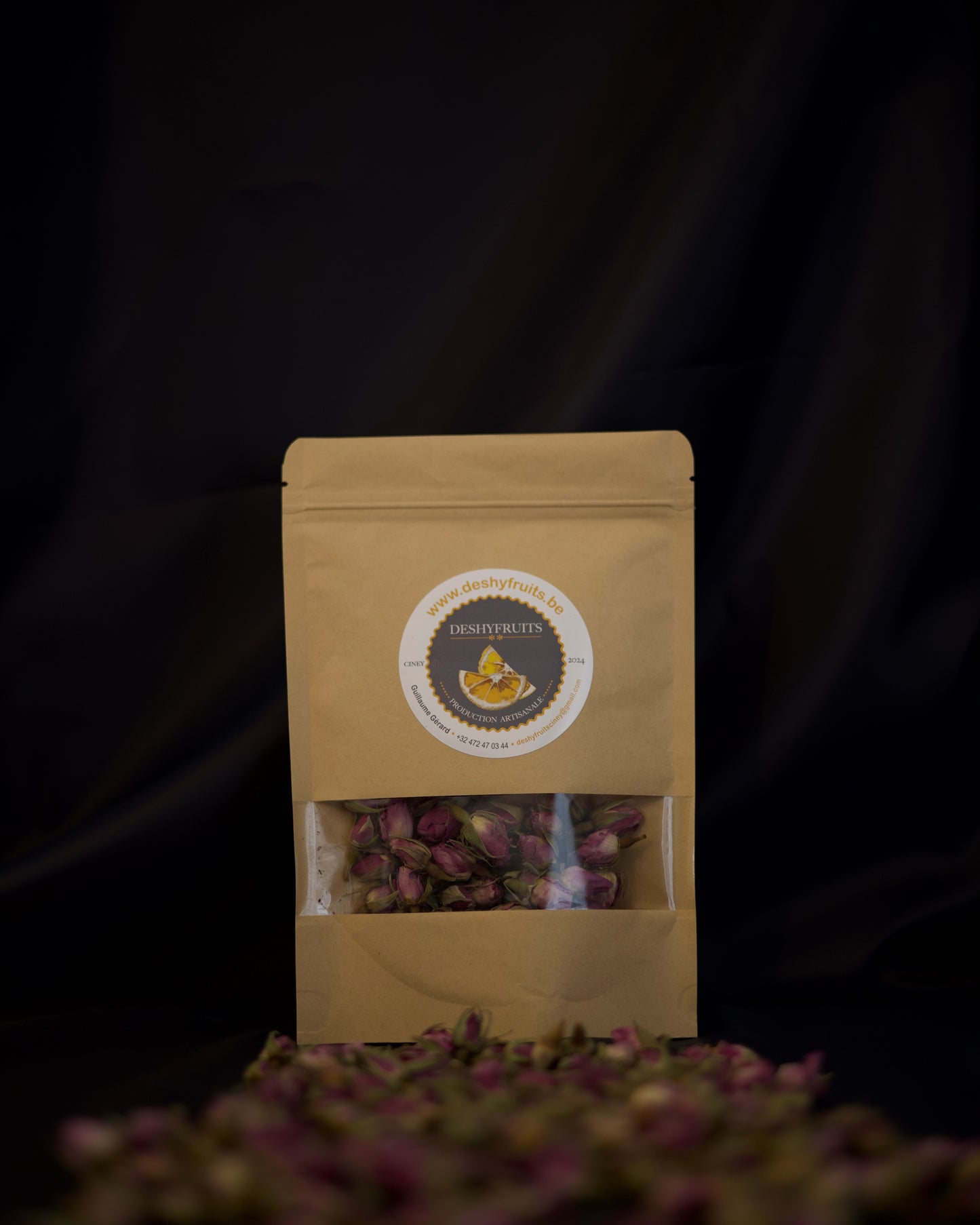 Boutons de roses déshydratés